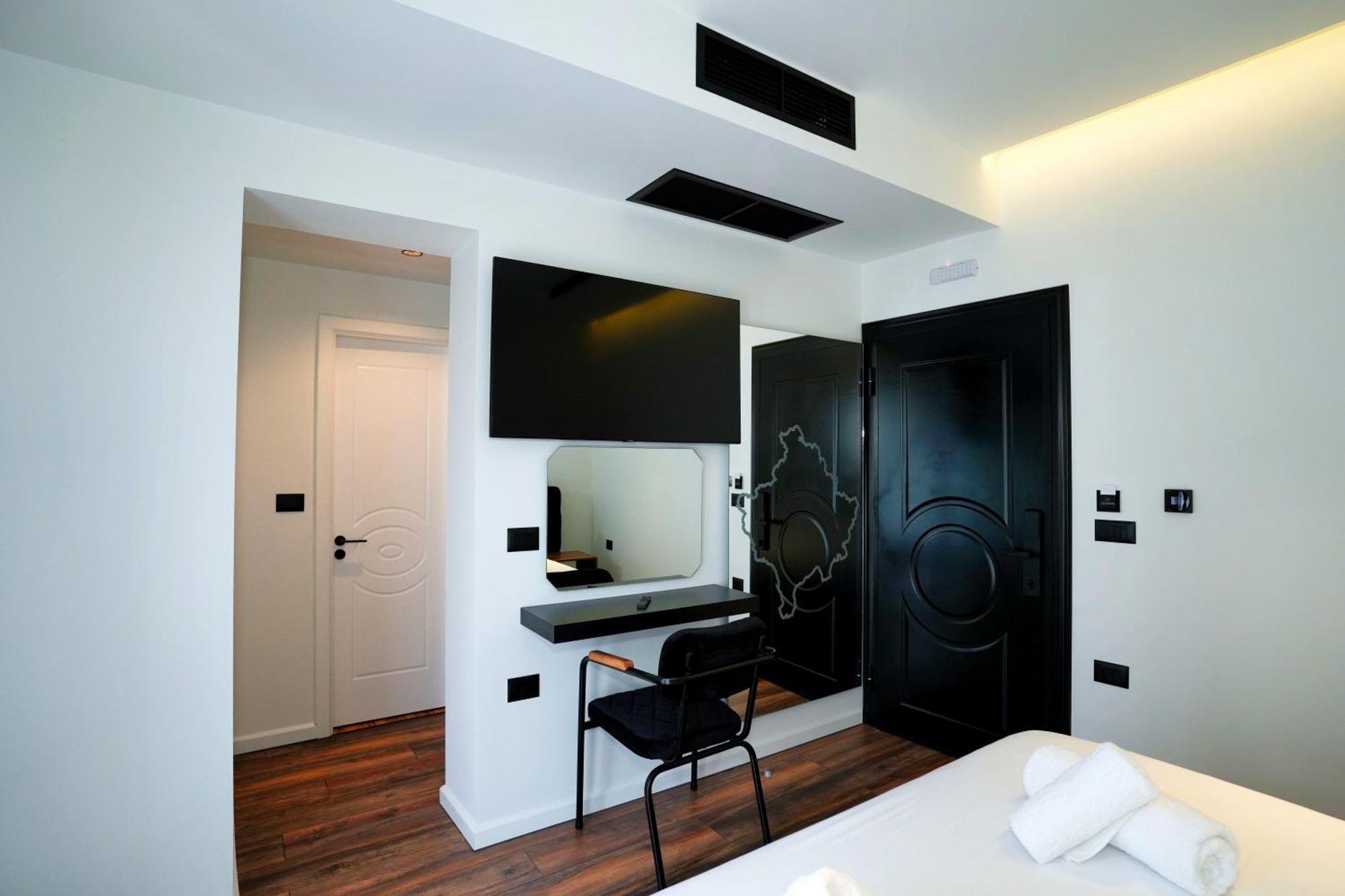 Boutique Hotel Empire Of Martin ジロカストラ エクステリア 写真
